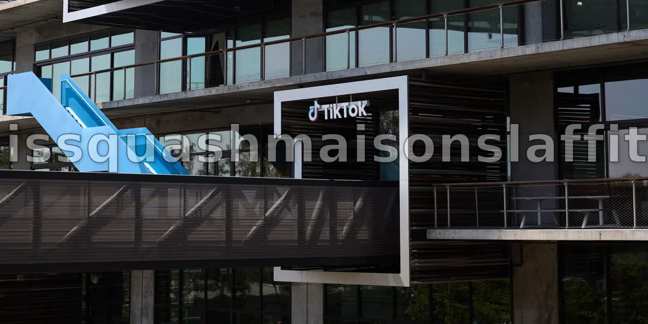 L'administration Trump pourrait encaisser 10 milliards de dollars pour avoir facilité l'accord avec TikTok, selon le WSJ