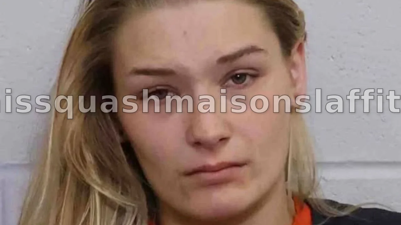 Une Femme Interpellée par la Police du Colorado Après Avoir Mendié dans un Supermarché et S’être Éclipsée dans une Voiture de Luxe